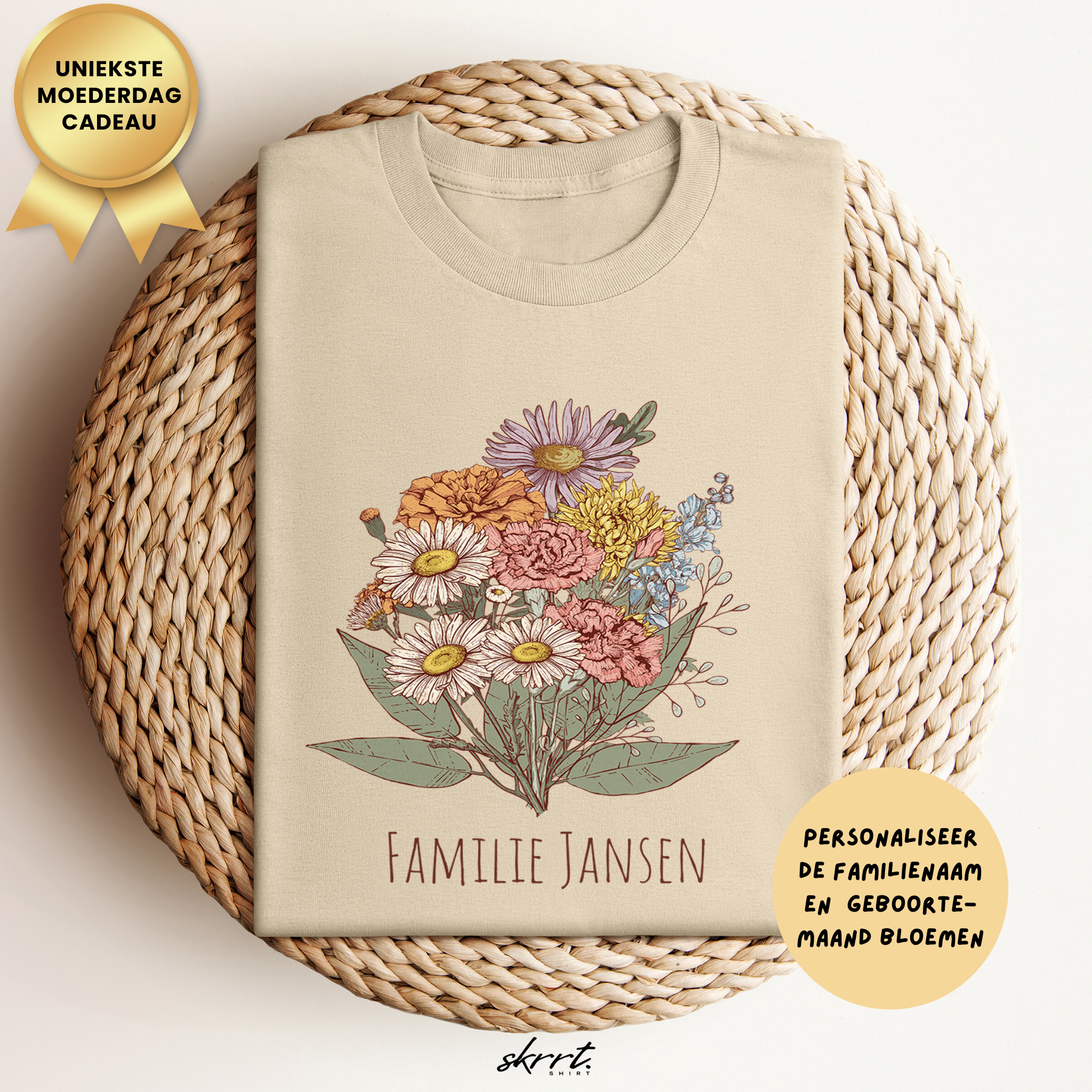 Gepersonaliseerde Moederdag Mama Cadeau - T-shirt - Familie Bloemen boeket met geboortemaand bloemen (zwarte tekst)