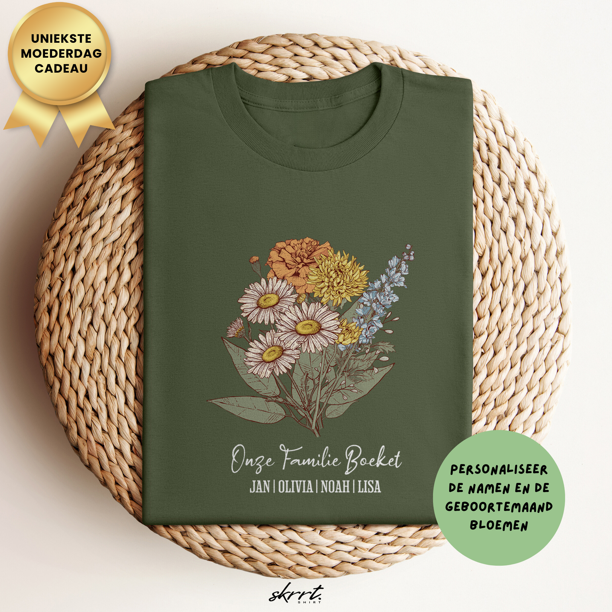 Gepersonaliseerde Moederdag Mama Cadeau - T-shirt - Ons familieboeket met namen en geboortemaand bloemen (witte tekst)