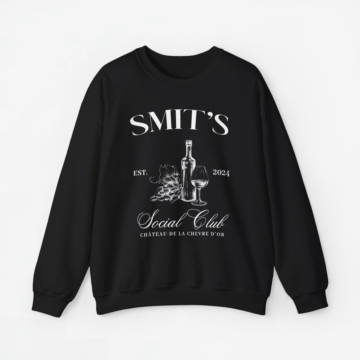 Zwarte sweatshirt met print “SMIT’S Social Club” en fles/glas