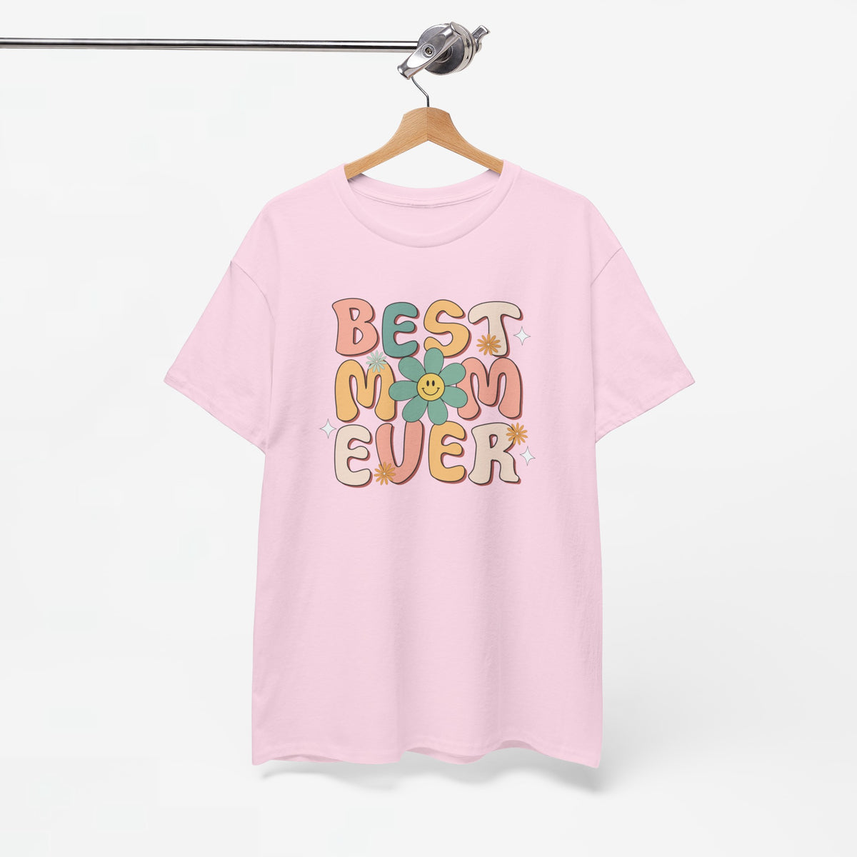 Roze T-shirt op hanger met ronde hals en tekstprint “BEST MOM EVER”