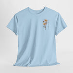 T-shirt lichtblauw met kleine bloemenprint op de borst