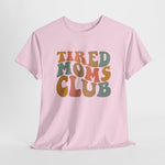 Roze oversized T-shirt met ronde hals en 'Tired Moms Club' frontprint.