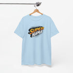 Lichtblauwe T-shirt met 'Super Mama' borstprint, aan hanger.