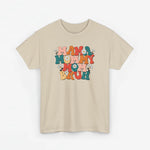 Beige T-shirt met kleurrijke mama-mommy-bruh print op de borst
