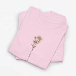 Lichtroze T-shirt met bloemillustratie op de borst, korte mouwen
