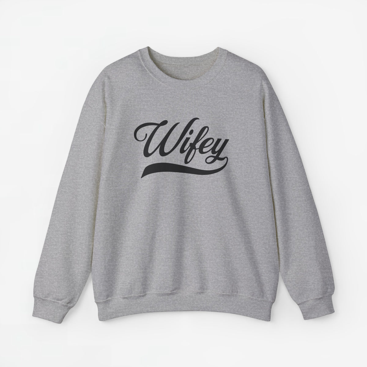Lichtgrijze sweatshirt met opdruk “Wifey” en ronde hals