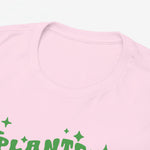 Roze T-shirt met ronde hals en groene 'Planten Mama' deelprint