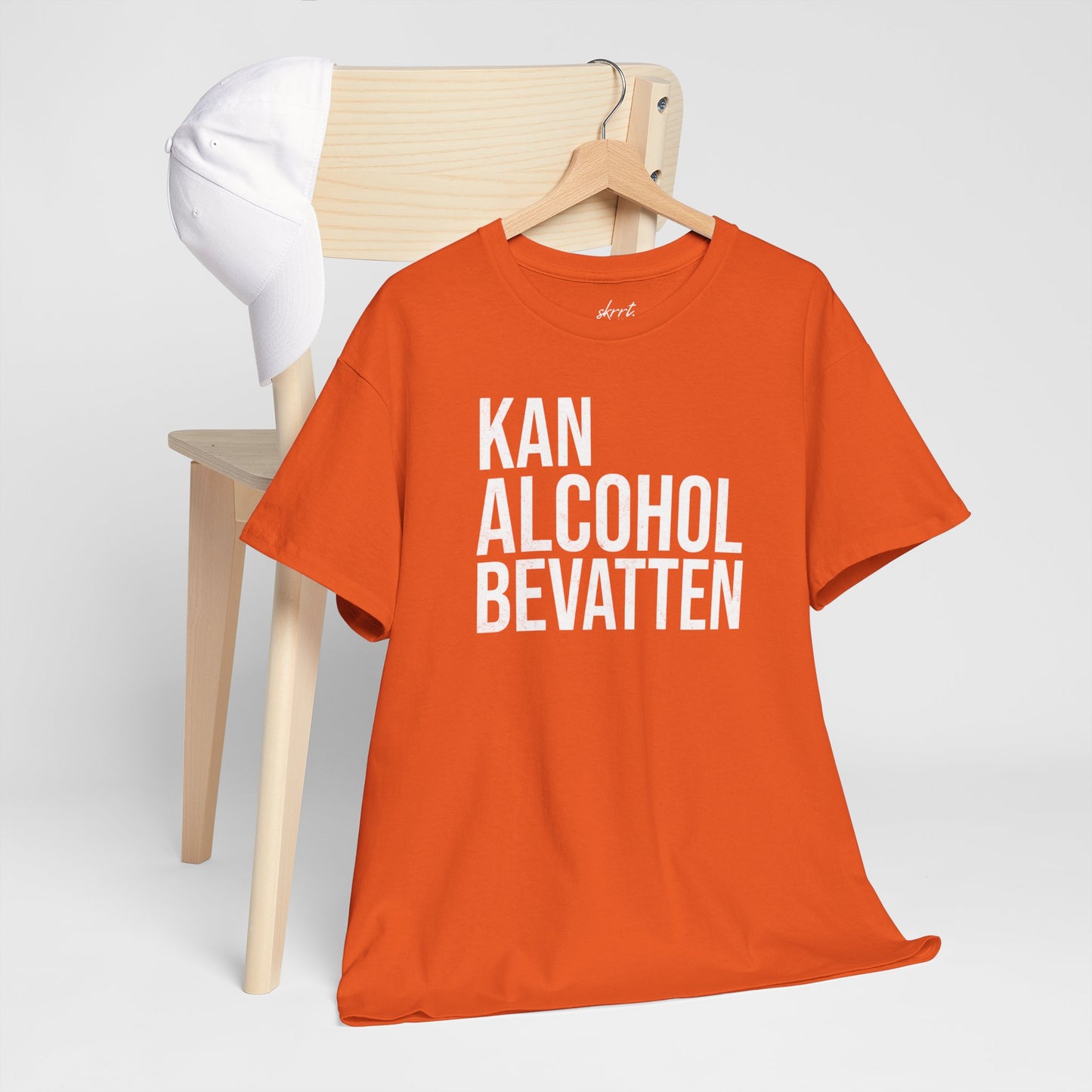 Kan Alcohol Bevatten | Front Print | Koningsdag T-shirt | Oversized