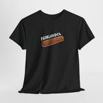 Zwarte T-shirt met frikandelprint op de borst, korte mouwen en ronde hals.