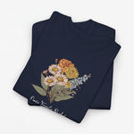 T-shirt navyblauw met bloemenboeketprint en sierlijke tekst onderaan
