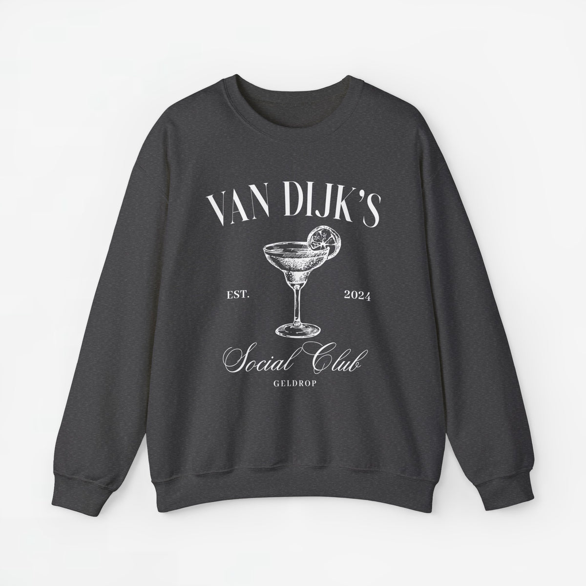 Donkergrijze sweatshirt met ronde hals en opdruk van cocktailglas met tekst