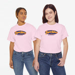 Roze oversized T-shirt met SuperMam-logo, twee modellen in beeld
