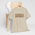 Beige oversized T-shirt met bloemenprint “MAMA” op de borst, op hangertje