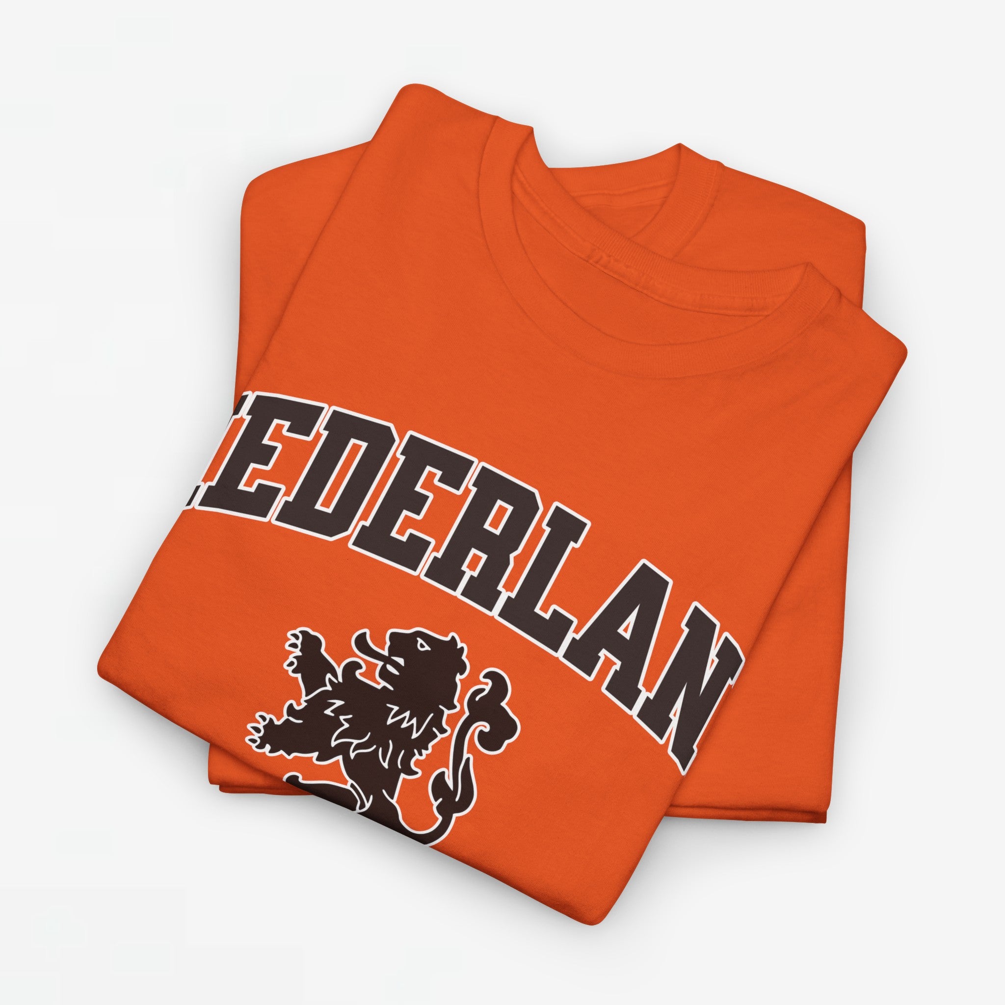 Oranje T-shirt voor EK, WK en Koningsdag - Personaliseer met Naam & Rugnummer - NEDERLAND met Leeuw (zwarte tekst)