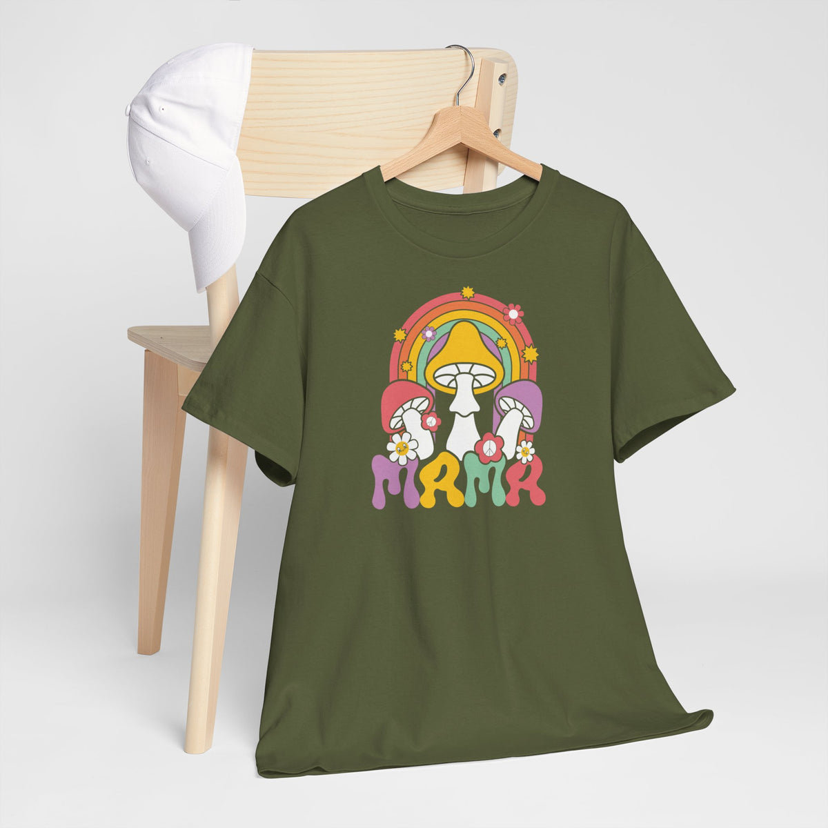 Oversized T-shirt olijfgroen met paddenstoelen- en regenboogprint