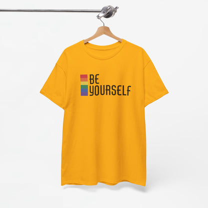 Gay Pride T-shirt - Be Yourself (zwarte tekst) - Oversized #25