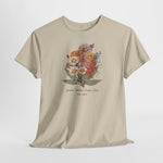 Beige t-shirt met bloemenprint op de borst en kleine tekst eronder
