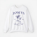 Witte sweatshirt met ronde hals en blauwe 'JANSEN'S Social Club'-opdruk.