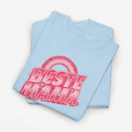 Lichtblauw oversized t-shirt met grote opdruk “BESTE MAMA” en regenboogcirkel
