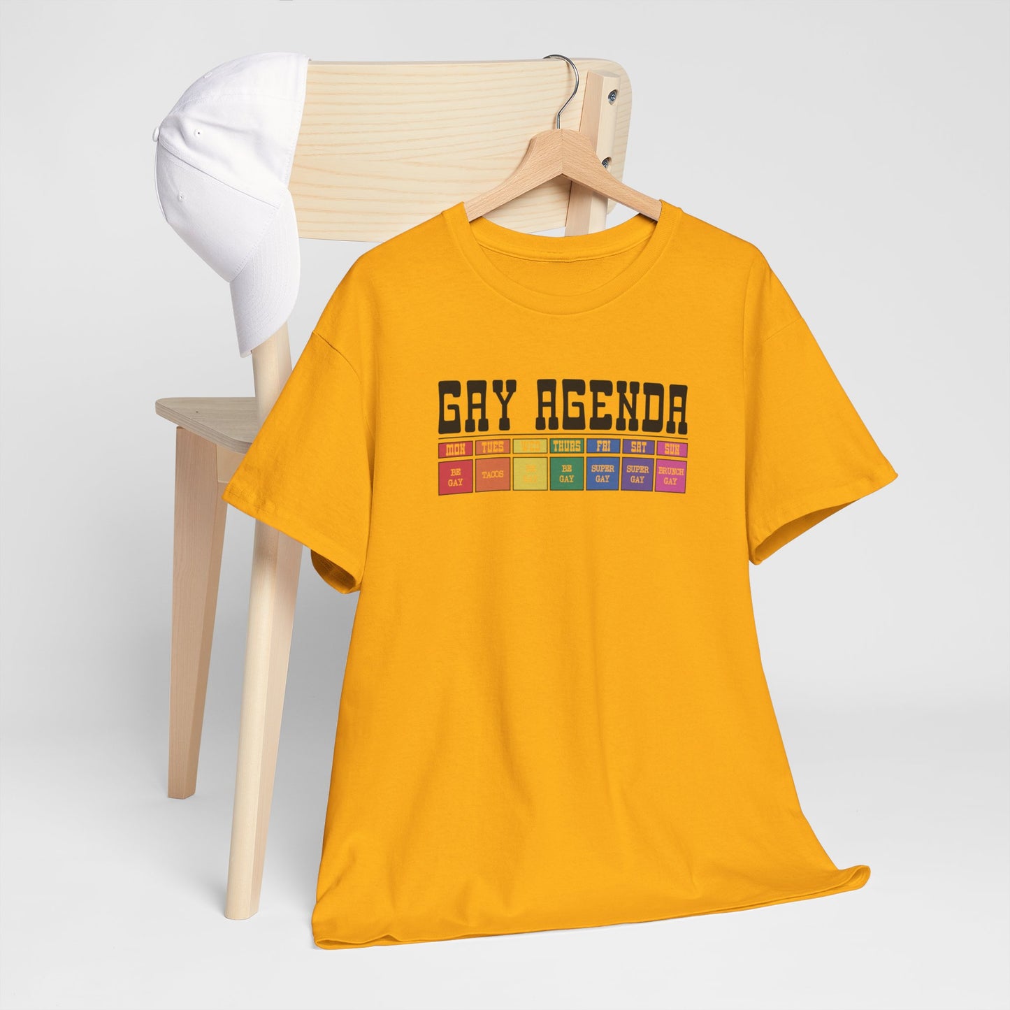 Gay Pride T-shirt - Gay Agenda (zwarte tekst) - Oversized #18