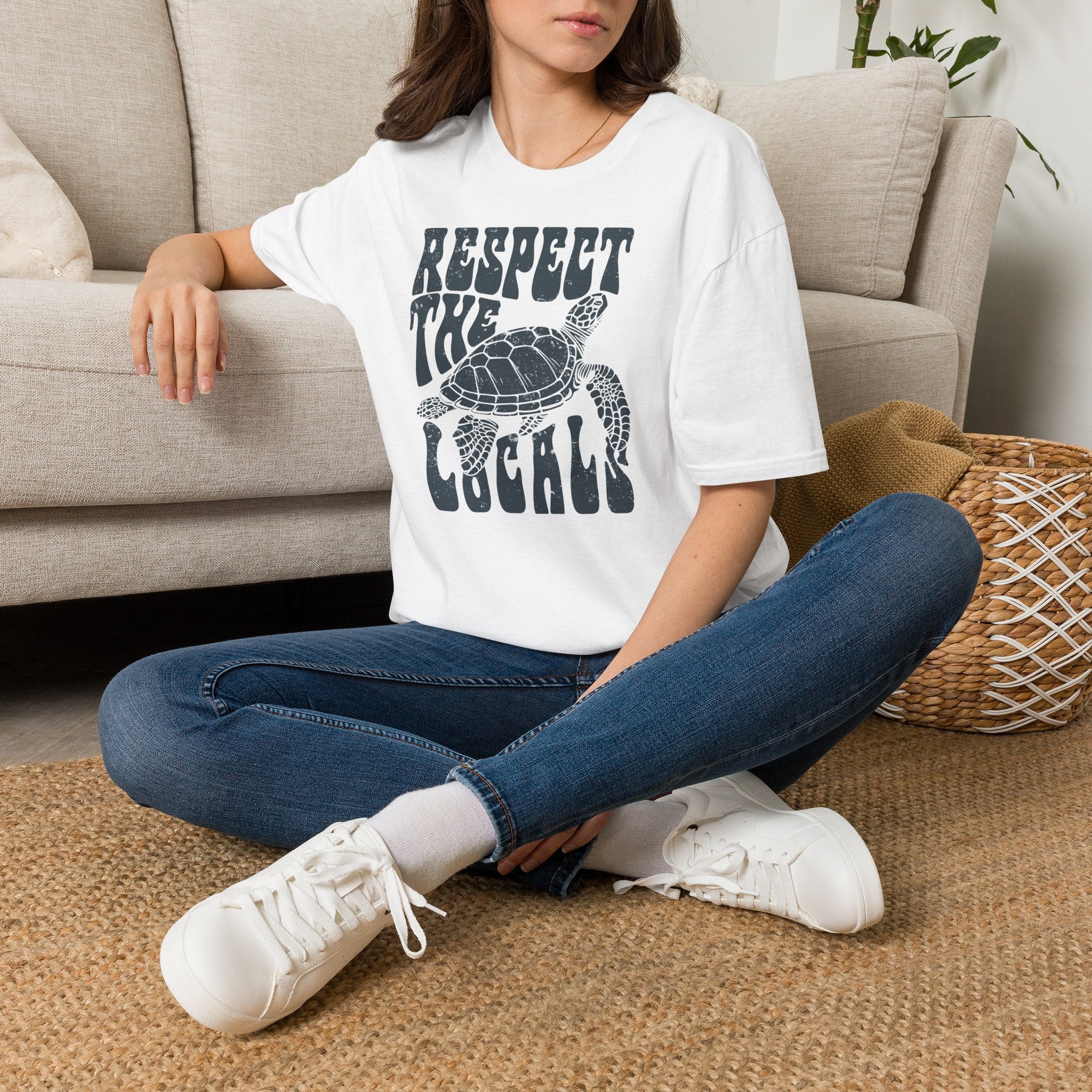 Dames Zomer T-shirt met print - Respect the locals | SkrrtShirt