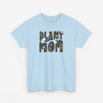 Blauwe t-shirt met ‘PLANT MOM’ plantopdruk op de borst en ronde hals