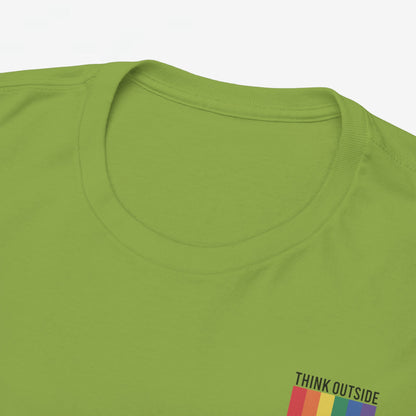 Gay Pride T-shirt - Think Outside The Box (zwarte tekst) - Back Print - Oversized #29