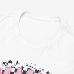 Wit t-shirt hals met gedeeltelijke opdruk MAMA en roze strik, close-up
