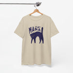 Beige T-shirt aan kleerhanger met paarse kattenprint en 'KAT MAMA'.