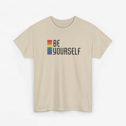 Gay Pride T-shirt - Be Yourself (zwarte tekst) - Oversized #25