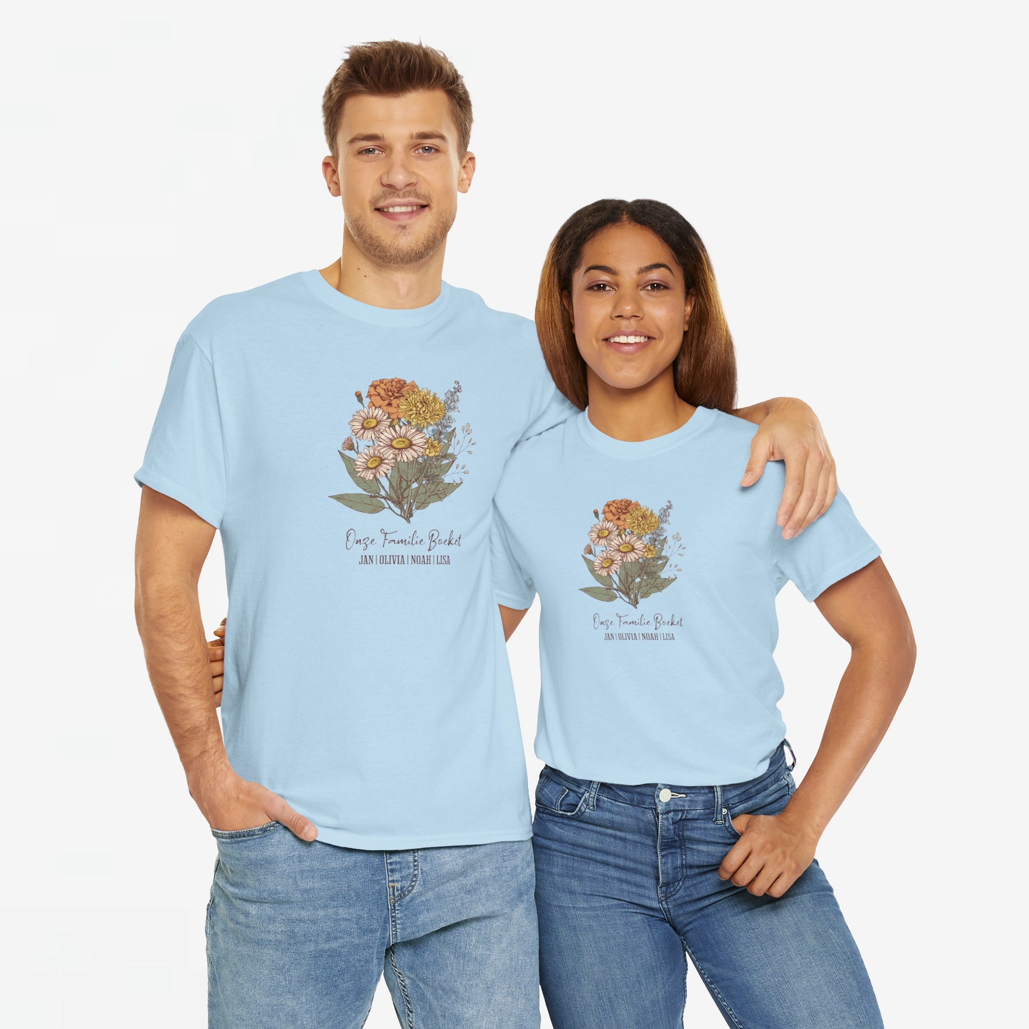 Gepersonaliseerde Moederdag Mama Cadeau - T-shirt - Ons familieboeket met namen en geboortemaand bloemen