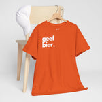Oranje oversized t-shirt met korte mouwen en witte 'geef bier.' voorprint