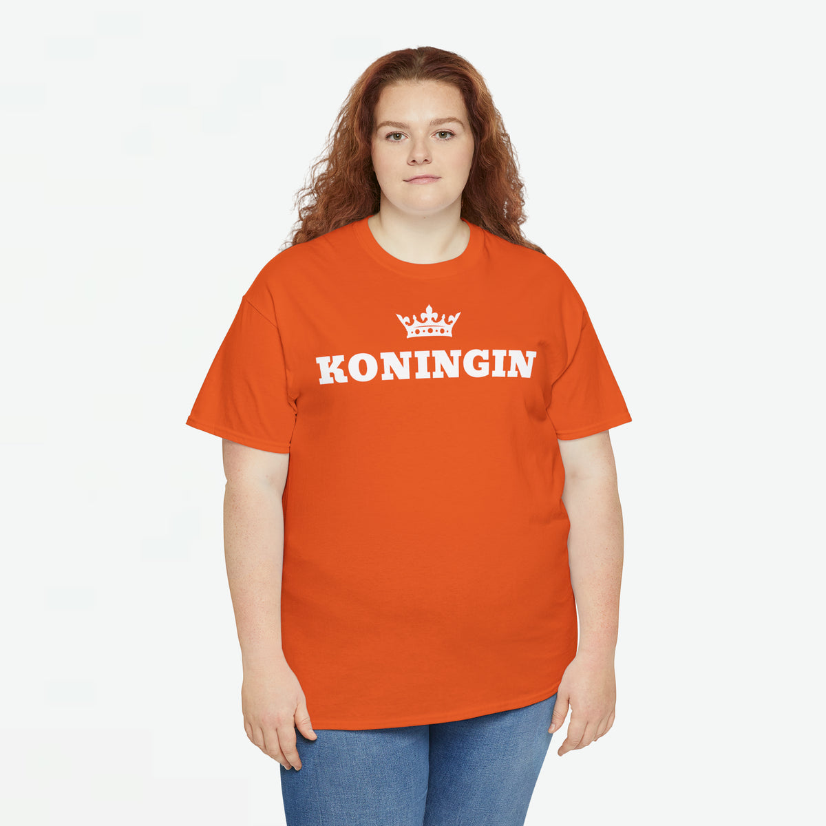 Oranje dames T-shirt met ronde hals en ‘KONINGIN’-borstprint met kroon