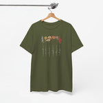 T-shirt olijfgroen met bloemenprint en sierlijke namen in wit en kleur