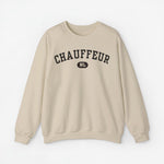 Beige sweater met ronde hals en print “CHAUFFEUR” met klein NL-logo op de borst.