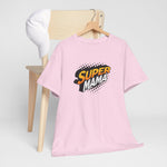 Roze T-shirt aan houten hanger met borstprint "SUPER MAMA".
