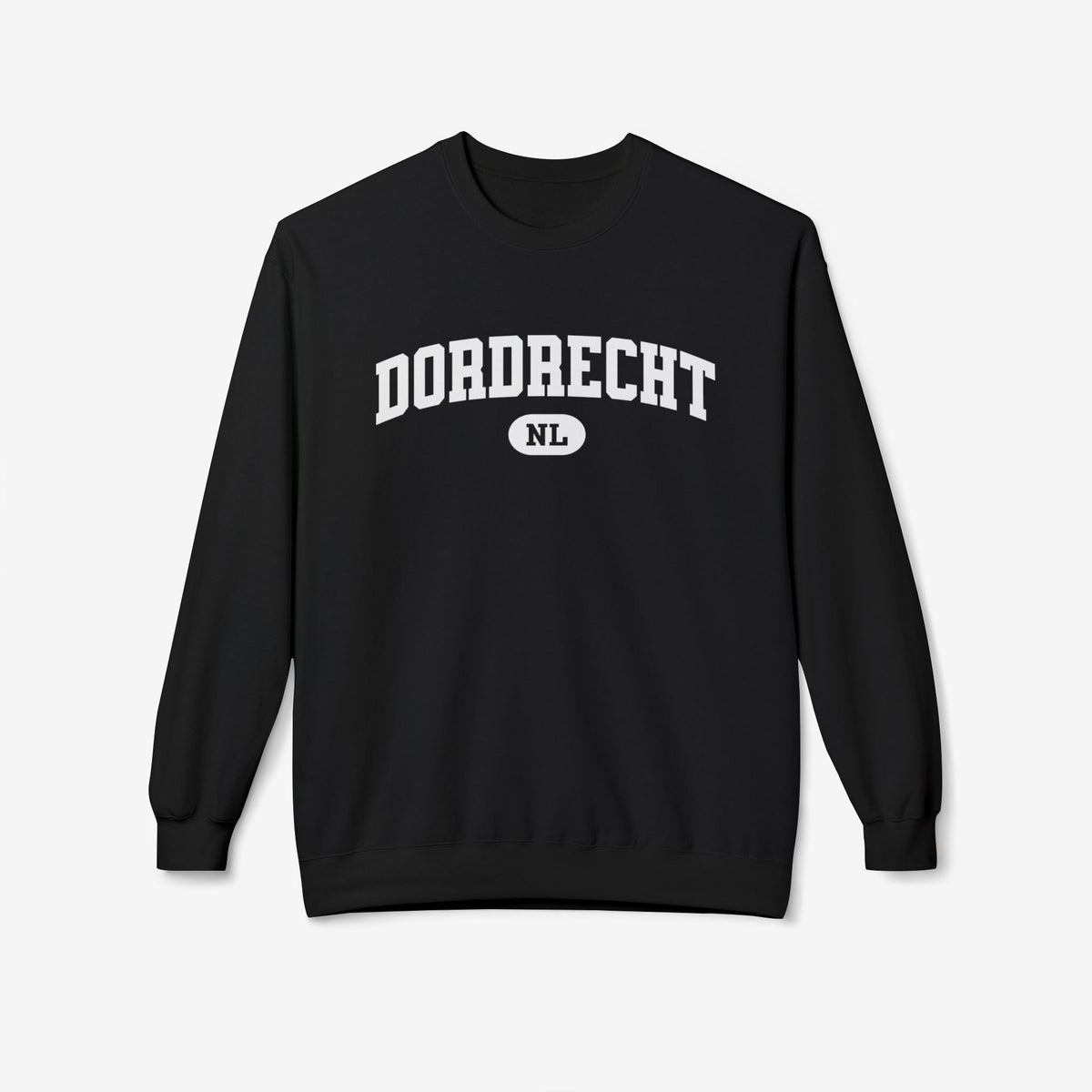 Zwarte trui met ronde hals en borstprint 'Dordrecht NL'