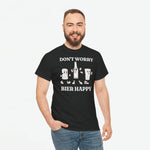Zwarte oversized t-shirt op model met voorprint 'DON'T WORRY' en 'BIER HAPPY'