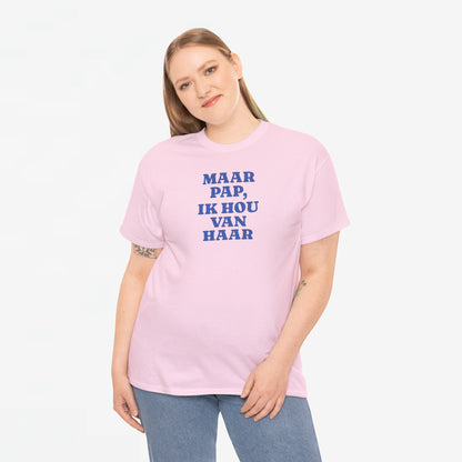 Gay Pride T-shirt -  Maar Pap, Ik Hou Van Haar (blauw tekst) - Oversized Tee