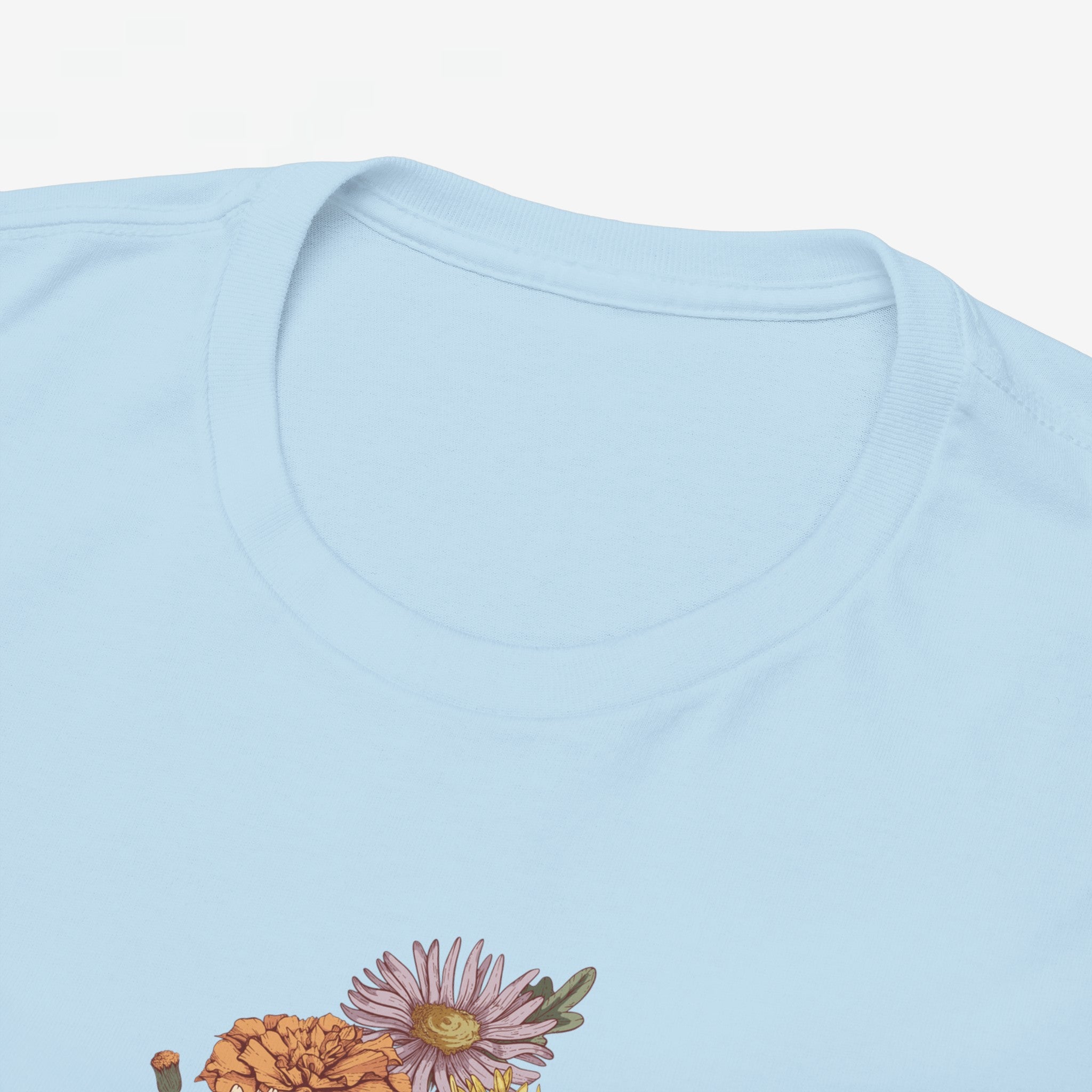Gepersonaliseerde Moederdag Mama Cadeau - T-shirt - Oma's boeket met namen en geboortemaand bloemen