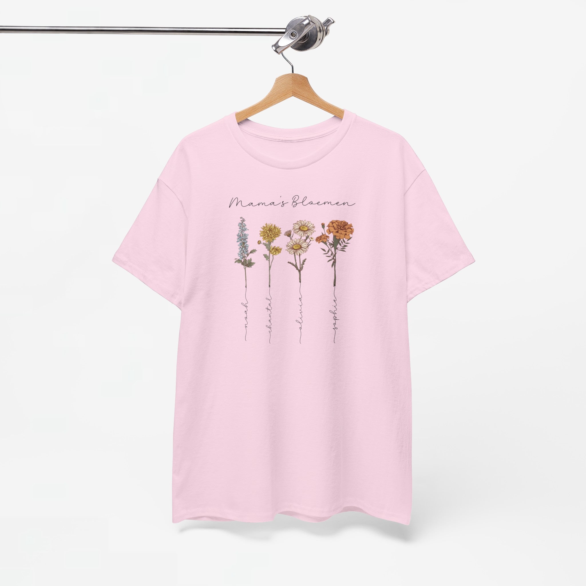 Gepersonaliseerde Moederdag Mama Cadeau - T-shirt - Mama's bloemen met namen en geboortemaand bloemen (zwarte tekst)