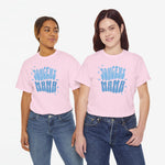 Roze T-shirt met blauwe 'MAMA'-tekstprint en ronde hals