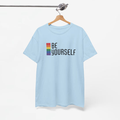 Gay Pride T-shirt - Be Yourself (zwarte tekst) - Oversized #25