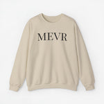 Beige sweatshirt met opdruk MEVR, ronde hals en lange mouwen.