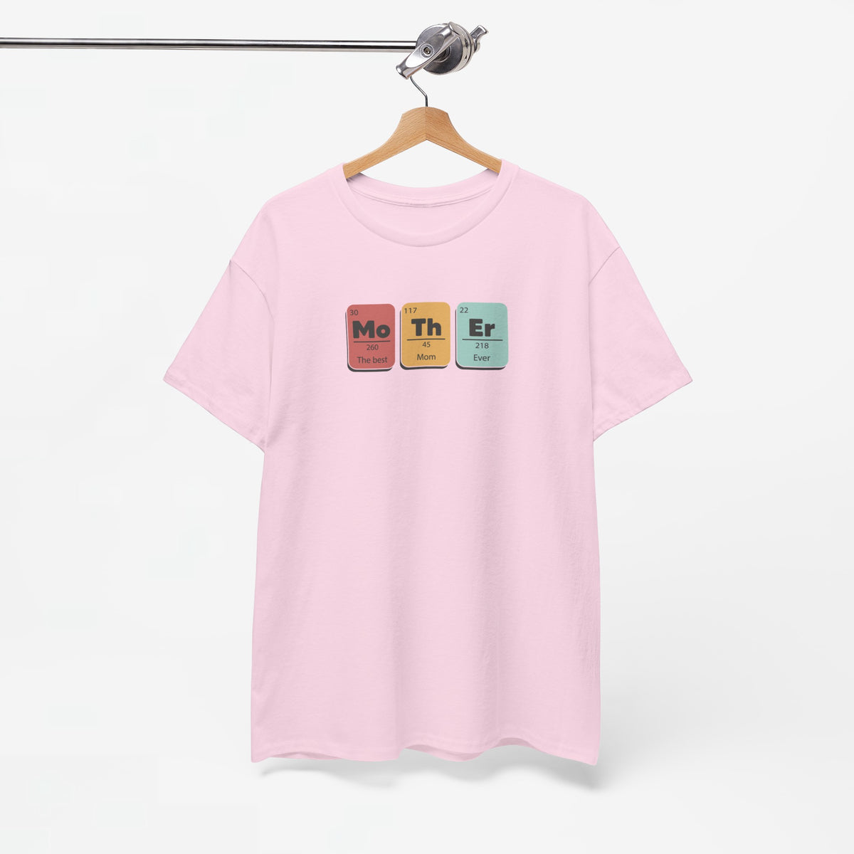 Roze T-shirt met korte mouwen en borstprint van gekleurde blokken “Mo Th Er”