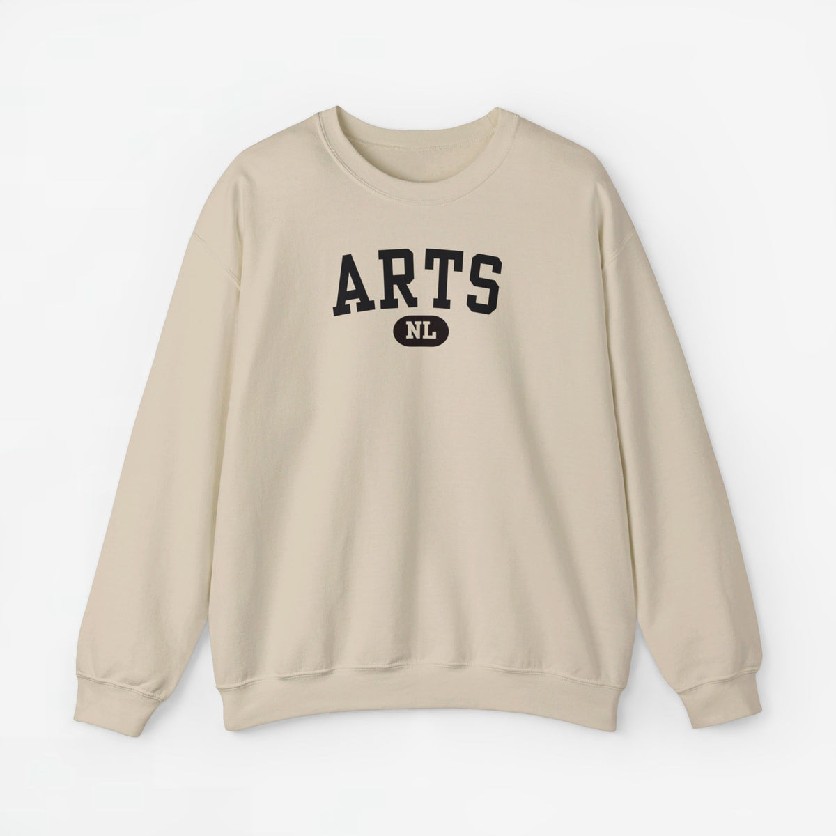 Beige sweatshirttrui met ronde hals en zwarte “ARTS” print met “NL” logo