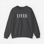 Donkere grijze sweatshirt met opdruk DHR, ronde hals en lange mouwen.