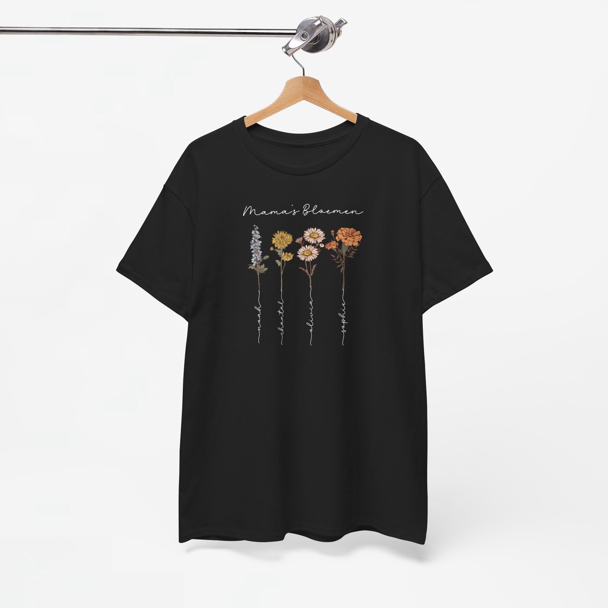 Gepersonaliseerde Moederdag Mama Cadeau - T-shirt - Mama's Bloemen met namen en geboortemaand bloemen (witte tekst)