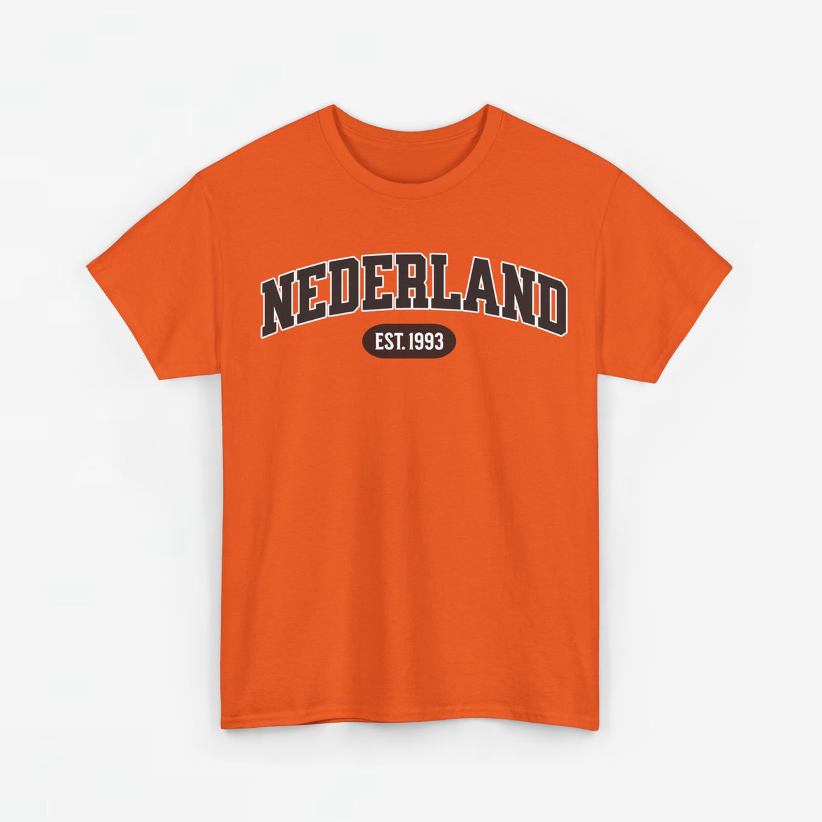 Oranje t-shirt met NEDERLAND-borstprint en EST.1993-embleem