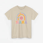 Zandkleurig T-shirt met regenboog- en bloemprint en tekst MAMA vooraan.